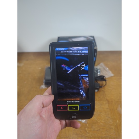 Eschenbach SmartLux Digital-Color HD Portable Video Magnifier 16501 - Excellent - Picture 3 of 10